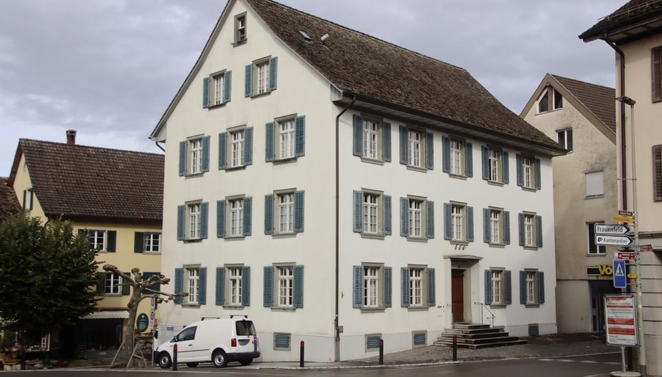 Das Bezirksgerichtsgebäude in Andelfingen. Bild: Roland Müller