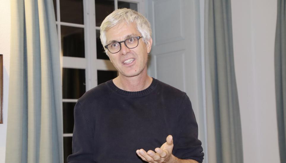 Christoph Küffer referierte im Andelfinger Kirchgemeindehaus zu den wirtschaftlichen Chancen der Biodiversität und der Landschaft. Bilder: Roland Müller