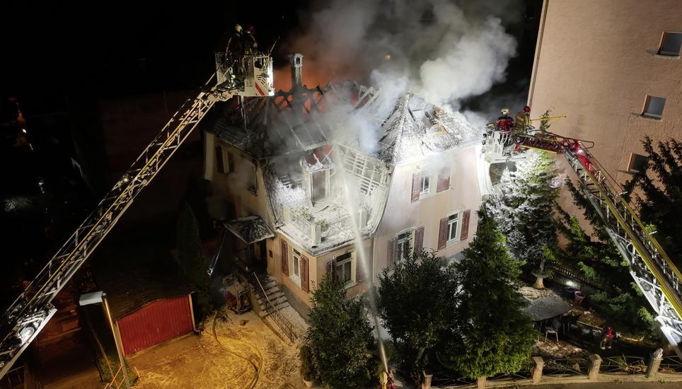 Das Wohnhaus stand in Flammen: Bild: zVg/Schaffhauser Polizei default