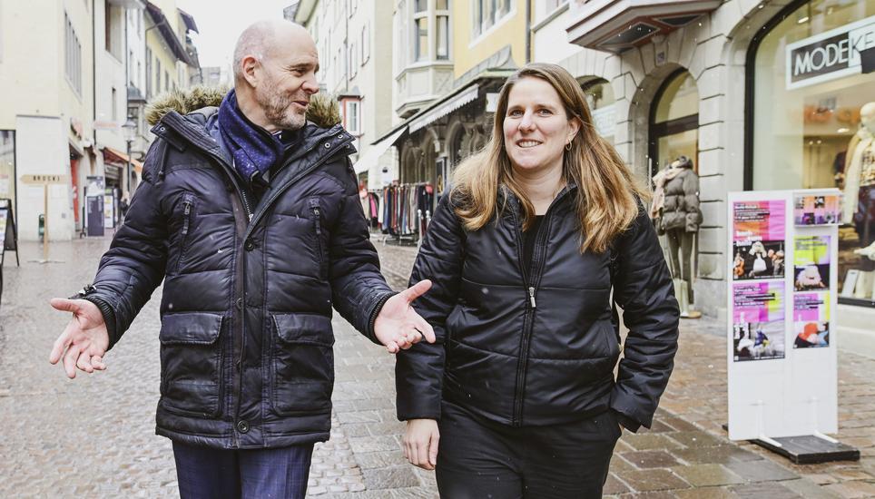 Nationalrï¿ï¾¤tin Linda de Ventura, SP, und Nationalrat Thomas Hurter, SVP, zu Besuch beim Hï¿ï¾¼t im Gsprï¿ï¾¶ch im Fernsehn,  amDienstag, 14. Januar 2025. (Melanie Duchene / Schaffhauser N