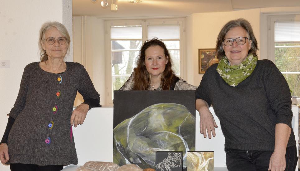 Iris Dressler, Lucia Angela Cavegn und Brigitte Enz (v. l.) freuen sich schon auf die Frühjahrsausstellung im Museum Diessenhofen. Bild: Thomas Martens