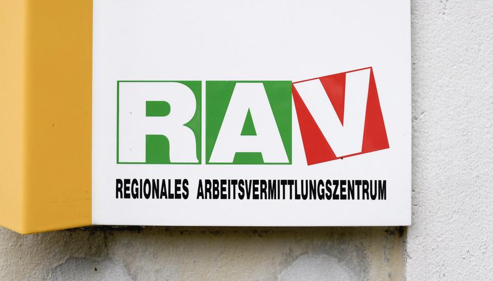 Das Regionale Arbeitsvermittlungszentrum des Kantons Thurgau gibt die Arbeitslosenzahlen für den vergangenen Monat bekannt. Bild: Melanie Duchene Das regionales Arbeitsvermittlungszentrum, kurz RAV, von aussen, am Dienstag, 9. Juni 2020. (Melanie Duchene / Schaffhauser Nachrichten)