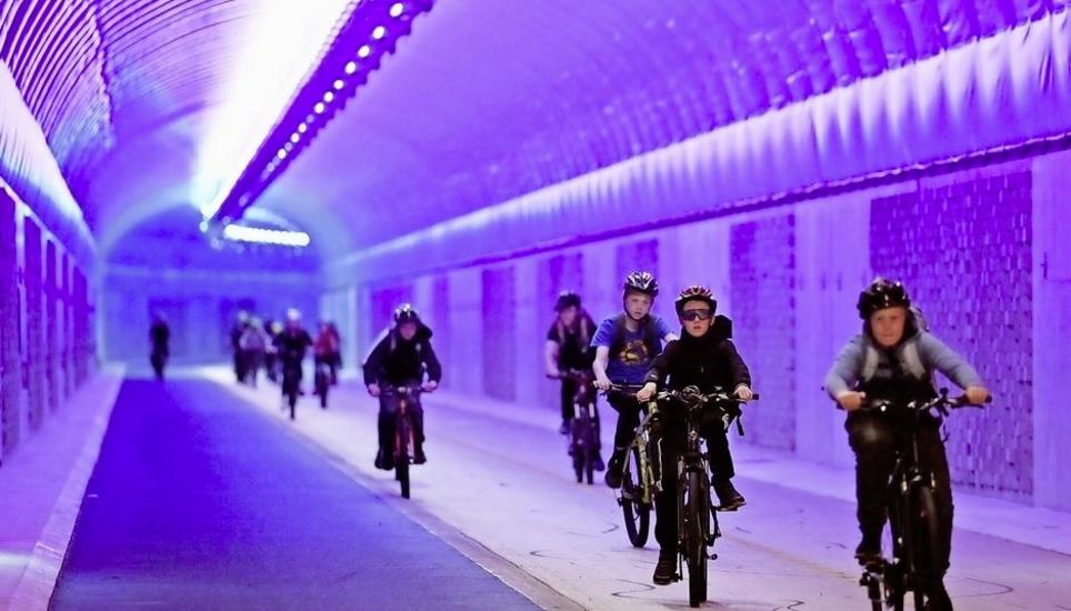 Der Fyllingsdal-Tunnel in Bergen ist das Vorbild für die Idee der Arbeitsgruppe «Veloverkehr Klettgau». Bild: zVg/