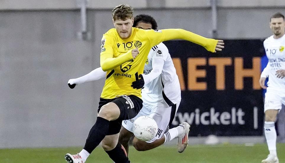 Vorerst wird FCS-Verteidiger Ben Schläppi dem Ball nicht mehr nachjagen, er fällt ein halbes Jahr verletzt aus. Bild: Roger 13.12.2024, Schaffhausen, Fussball Challenge League - FC Schaffhausen - FC Stade Nyonnais; Ben Schlaeppi (Schaffhausen) (Roger Albrecht/sport-presse)