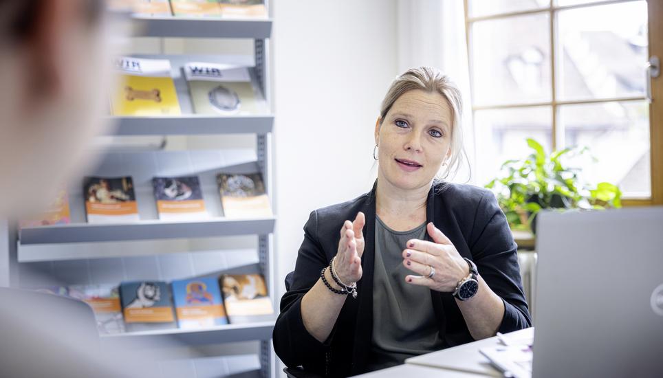 Neue Kripochefin der Schaffhauser Polizei, Ariane Schaeppi Hofstetter, fotografiert am Dienstag, 22. Juli 2025, in Schaffhausen. (Roberta Fele / Schaffhauser Nachrichten)