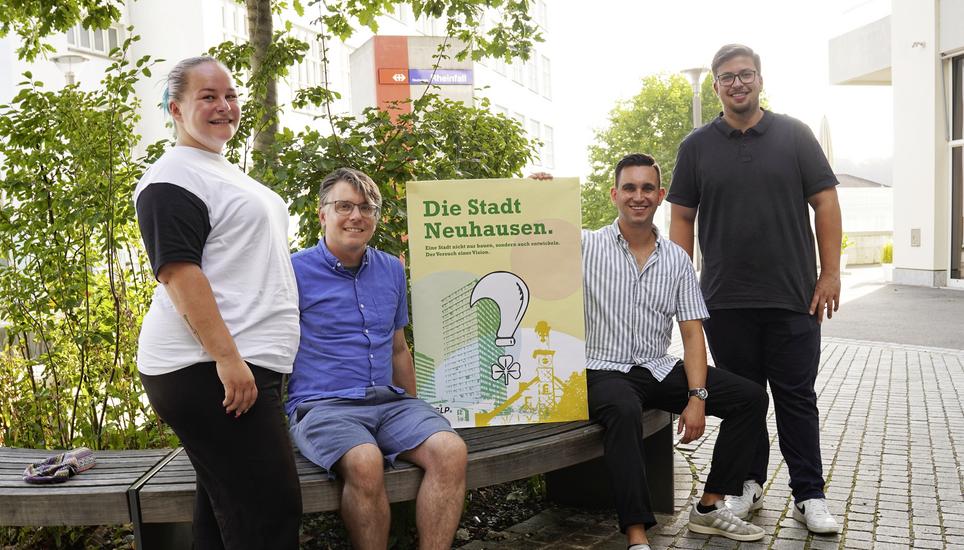Die Grünliberalen Laura Ehrat, Matthias Koch, Fabian Bolli und Randy Ruh (von links) sehen grosses, unerschöpftes Potenzial in Neuhausen. Bild: zVg