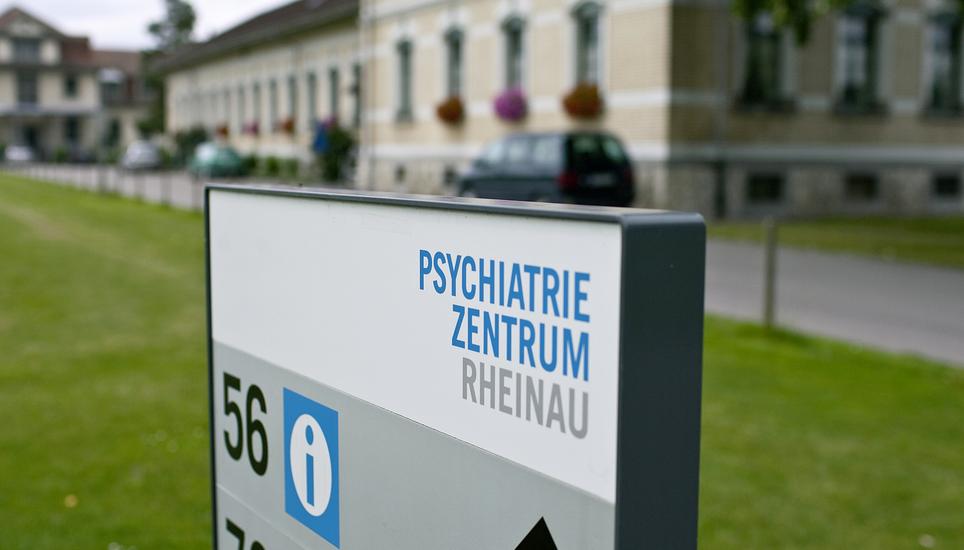 Verfügt ebenfalls über ein Zentrum für stationäre forensische Psychiatrie: Die Psychiatrische Universitätsklinik (PUK) in Rheinau. Bild: Keystone