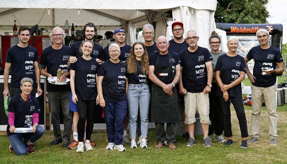 Bei den Schaffhauser Tennismeisterschaften sind knapp 150 Helferinnen und Helfer in 450 Schichten im Einsatz. Bild: Marianne Räss