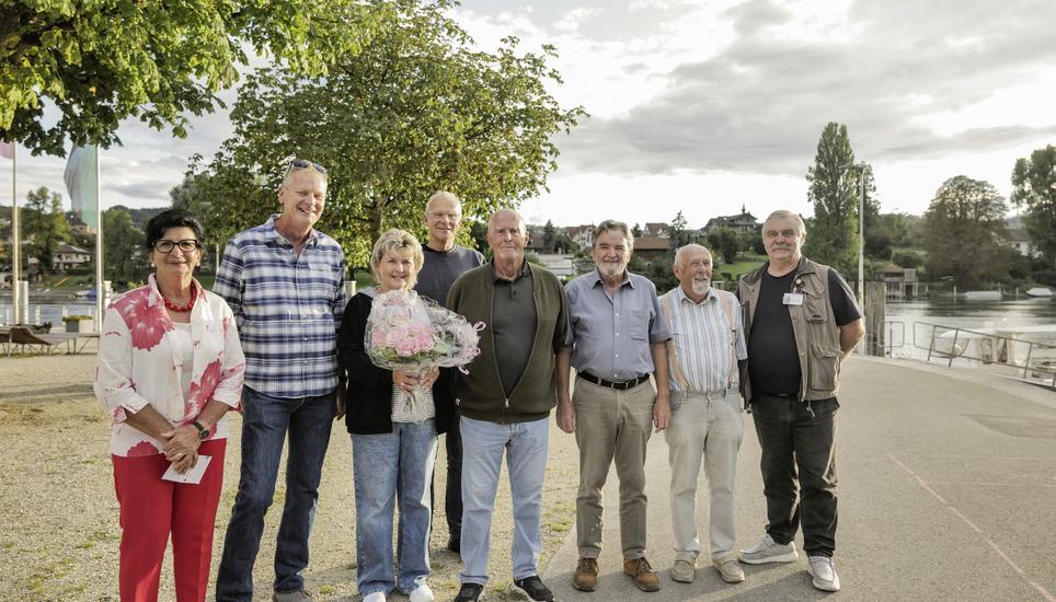 Die Einsatzleitung des Rotkreuz-Fahrdienstes Stein am Rhein, von links: Margrit Lazzaretti, Ralf Riewer und Bea Hotz. Die Fahrer: Jürg Attinger,Hanspeter Hotz, Hansueli Holzer, Fritz Rietmann und Urs Bodmer. Nicht auf dem Bild sind vier weitere Fahrer. Bild: Jean-Marc Rossi