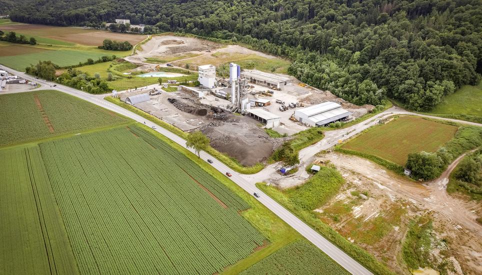 Vorstreiender Bau des Datencenters, fotografiert am Dienstag, 03. Juni 2025, in Beringen. (Roberta Fele / Schaffhauser Nachrichten)