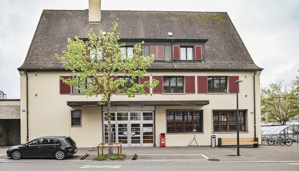 Kirchackerareal in Neuhausen mit der alten Post, Schulhaus, Platz fï¿ï¾¼r alli und Gemeindehaus, am Donnerstag, 17. Januar 2025. (Melanie Duchene / Schaffhauser Nachricht