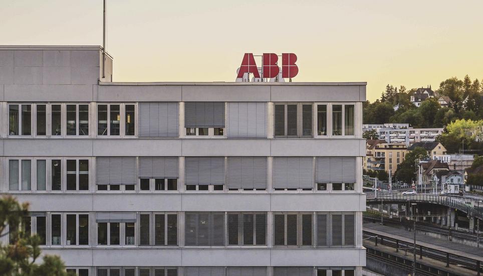 Blick auf die ABB fotografiert von der Aksa Moschee in Schaffhausen, am Donnerstag, 22. September, 2022. (Melanie Duchene / Schaffhauser Nachrichten)