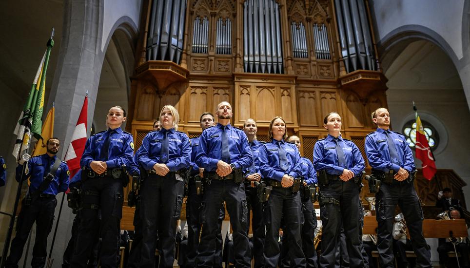  Inpflichtnahme Polizeischule Schaffhausen in der St. Johann Kirche, am Mittwoch, 25. September 2024. (Melanie Duchene / Schaffhauser Nachrichten)