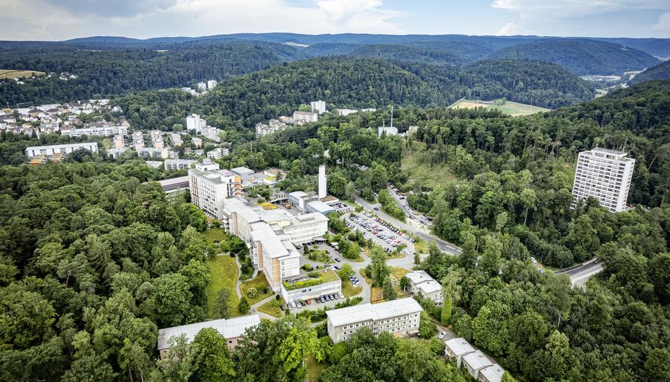 Schaffhauser Spitï¿ï¾¤ler von oben, geplant sind Rodungen fï¿ï¾¼r den geplanten Neubau des Spitals, fotografiert am Dienstag, 01. Juli 2025, in Schaffhausen. (Roberta Fele / Schaffhauser Nachr