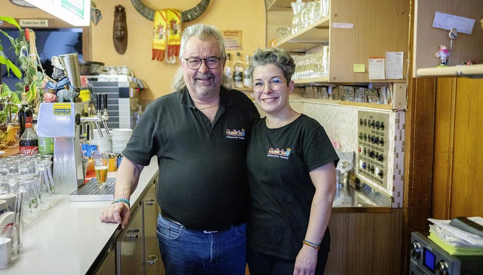 Jesus und Toni (Frau) Diaz, Inhaer des Galicia Restaurante Taperia, es schliesst nach 18 Jahren, fotografiert am Mittwoch, 19. November 2025, in Schaffhausen. (Roberta Fele / Schaffhauser Nachrichten)