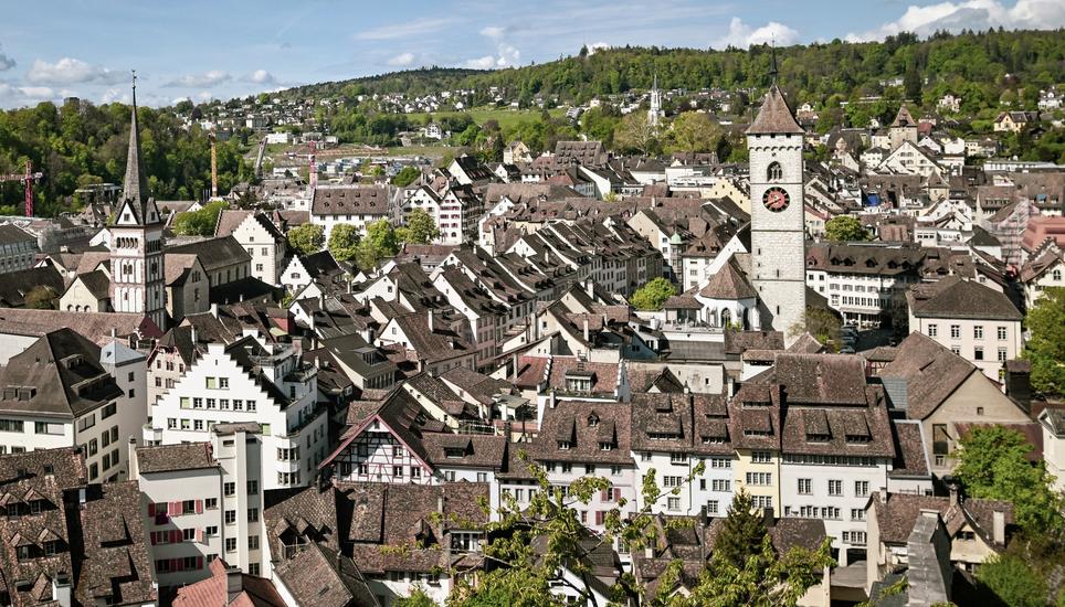 Blick vom Munot auf die Schaffhauser Altstadt, am Dienstag, 22. April 2025. (Melanie Duchene / Schaffhauser Nachrichten)
