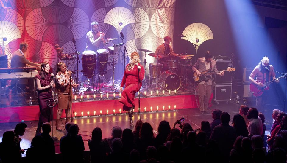 Nicole Bernegger - Auftritt im Kammgarn, 05.12.2025, Schaffhausen (Roger Hofstetter/Schaffhauser Nachrichten)