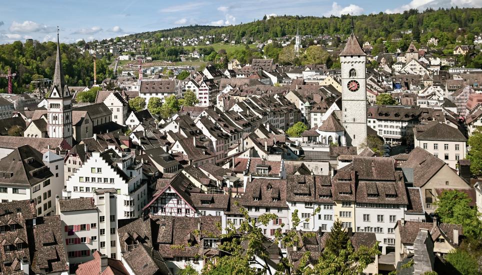 Blick vom Munot auf die Schaffhauser Altstadt, am Dienstag, 22. April 2025. (Melanie Duchene / Schaffhauser Nachrichten)