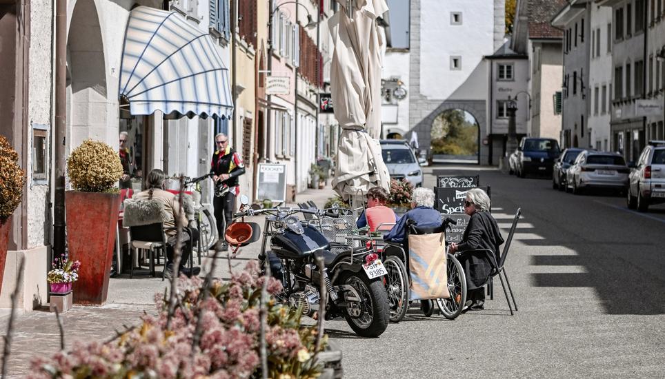 Themenbild vom Dorfkern von Neunkirch, Neunkirch wurde von Schweiz Tourismus zu einem der Schoensten Orte der Schweiz gewaehlt, am Donnerstag, 11 April 2024. (Melanie Duchene / Schaffhauser Nachrichten)
