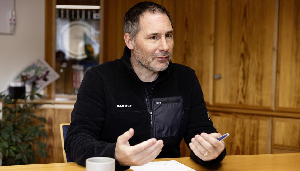Abtretung von Herkunftsnachweisen fï¿ï¾¼r Produzentinnen und Produzenten von Solarenergie in Basadingen,  Markus Bï¿ï¾¼rgi, Donnerstag, 12.02.2026, Basadingen (Roger Hofstetter/Schaffhauser Nachr
