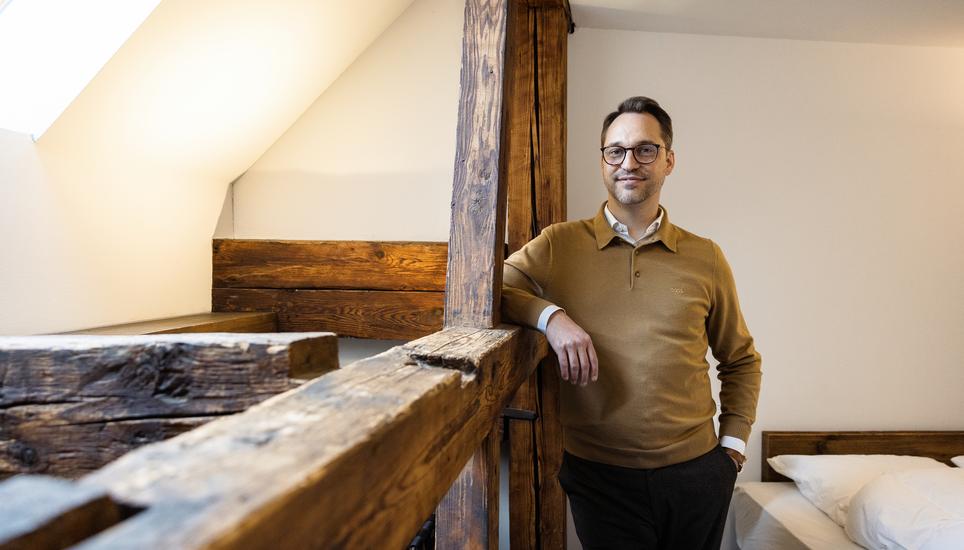 Werner Theisen, neuer Geschï¿ï¾¤ftsfï¿ï¾¼hrer des Hotel Rï¿ï¾¼den, fotografiert am Montag, 09. Februar 2025, in Schaffhausen. (Roberta Fele / Schaffhauser N