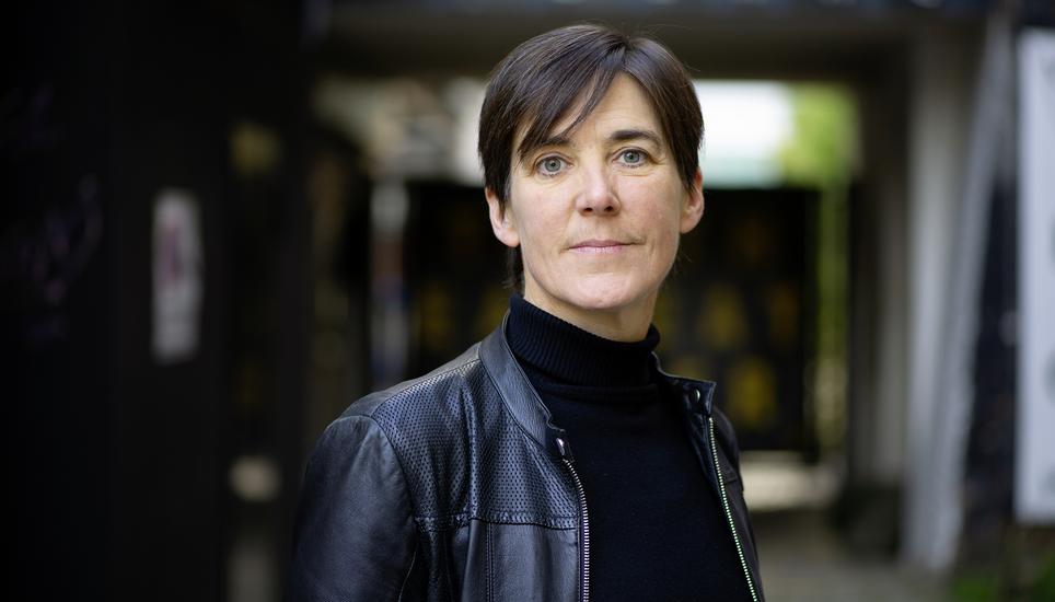 Berlin, DEU, 12.10.2024: Portraet Gaea Schoeters, geboren 1976, ist eine flaemische Autorin, Journalistin, Librettistin und Drehbuchautorin. 2012 hat sie den Groï¿ï¾en Preis Jan Wauters fï¿ï¾¼r ihren kreativen Umgang mit Sprache gewonnen. F