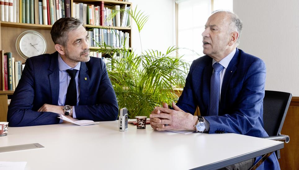 Streitgesprï¿ï¾¤ch mit Hannes Germann und Severin Brï¿ï¾¼ngger (lnks im Bild) zum Thema Individualbesteuerung, Freitag, 13.02.2026 (Roger Hofstetter/Schaffhauser Nachr