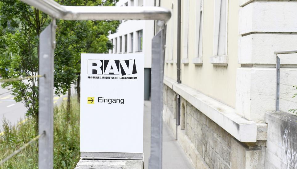 Das regionales Arbeitsvermittlungszentrum, kurz RAV, von aussen, am Dienstag, 9. Juni 2020.  (Melanie Duchene / Schaffhauser Nachrichten)