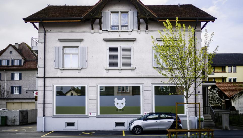 Blick auf die Moschee, im ersten Stock, des islamischen Kulturverein an der Zentralstrasse in Neuhausen, am Dienstag, 18. April 2023. (Melanie Duchene / Schaffhauser Nachrichten)