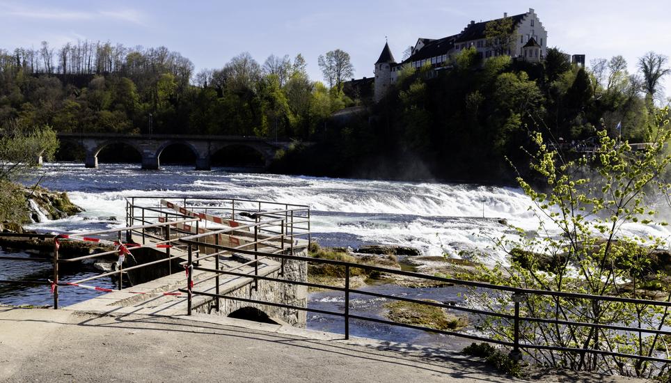 Kï¿ï¾¤nzeli wegen Baustelle geschlossen, Donnerstag, 09.04.2026, Neuhausen am Rheinfall (Roger Hofstetter/Schaffhauser Nachricht