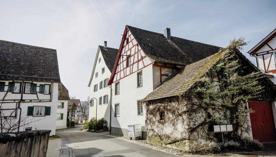 Ein neues Bordell hat im Dorfkern von Thayngen zum grossen ï¿ï¾rger der Bewohnerinnen und Bewohner, erï¿ï¾¶ffnet, die Liegenschaft befindet sich Im Oberhof 3,  fotografiert am Mittwoch, 04. Mï¿ï¾¤rz 2026, in Thayngen. (Roberta Fele /