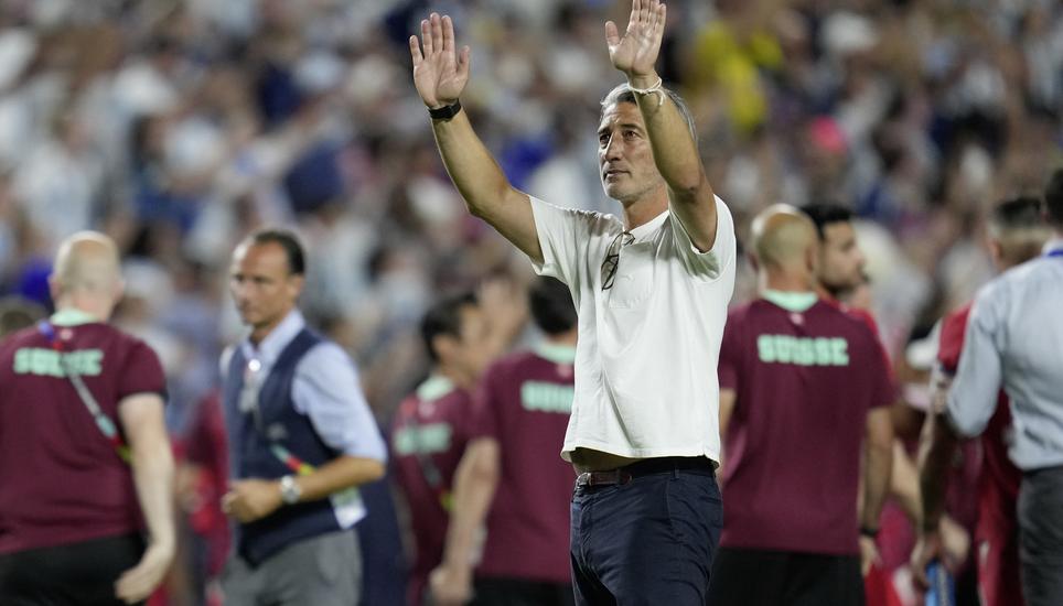 Switzerland head coach Murat Yakin gestures after the World Cup quarterfinal soccer match between Argentina and Switzerland in Kansas City, Mo., Saturday, July 11, 2026. (AP Photo/Abbie Parr)