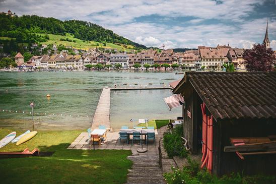 Impressionen des hohen Wasserstand am Rhein, Bild zeigt Espi Badi Stein am Rhein,  am Mittwoch, 12. Juni 2024. (Melanie Duchene / Schaffhauser Nachrichten)