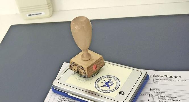 Kollektivgesellschaft, Kommanditgesellschaft, Familienname, Firmenname