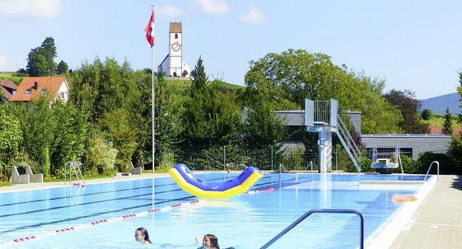 Badi, Freibad, Sommer, Freizeit, Saison,