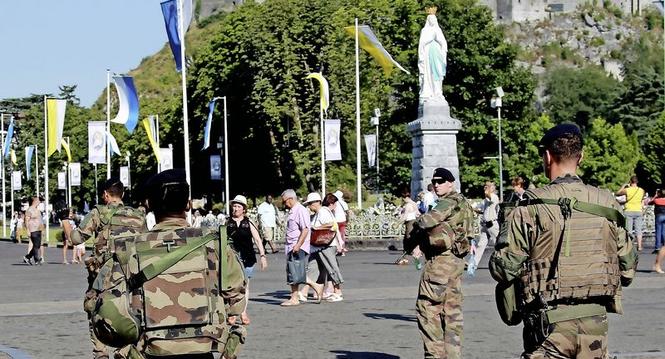 Attentäter, Suche, Frauen, Minderjährig