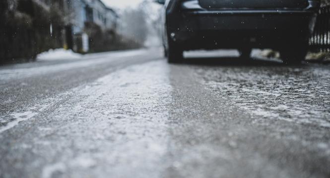 Eisregen, Glatteis und gefrorene Natur und Strassen sorgen fuer Chaos am Morgen frueh, am Mittwoch, 17. Januar, 2024 (Melanie Duchene / Schaffhauser Nachrichten)