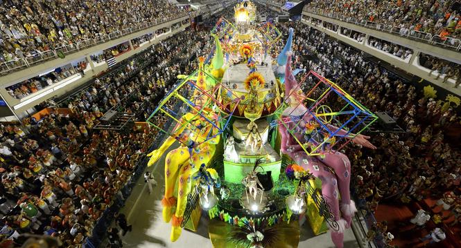 Umzug der Sambaschule Academicos do Grande Rio waehrend des Carnavals in Rio de Janeiro 2013, Samb (KEYSTONE/imageBROKER/Florian Kopp)