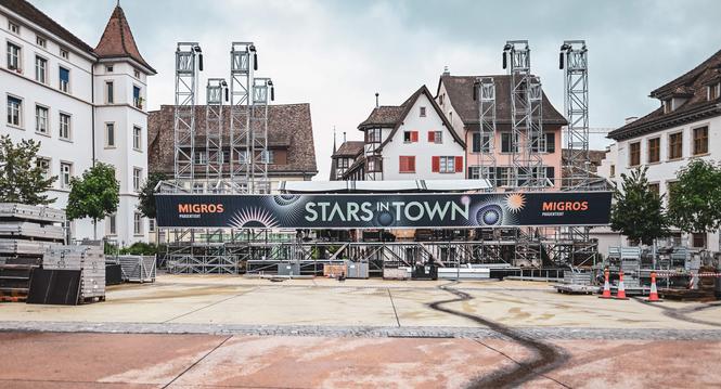 Aufbau Stars in town auf dem Herrenacker, am Donnerstag, 24 Juli 2025. (Melanie Duchene / Schaffhauser Nachrichten)