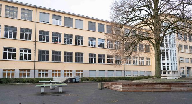Das Gega Schulhaus, fotografiert am Montag, 23. Dezember 2019. (Melanie Duchene / Schaffhauser Nachrichten)