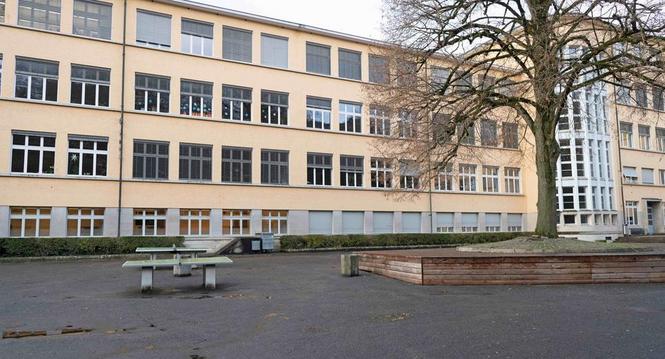 Das Gega Schulhaus, fotografiert am Montag, 23. Dezember 2019. (Melanie Duchene / Schaffhauser Nachrichten)