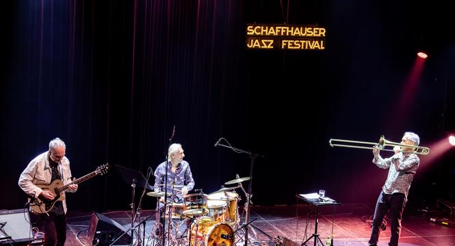 37. Schaffhauser Jazzfestival, Auftritt in der Kammgarn von Morgenthaler, Rï¿ï¾¶llin, Ruben, Mittwoch, 06.05.2026, Schaffhausen (Roger Hofstetter/Schaffhauser Nachricht