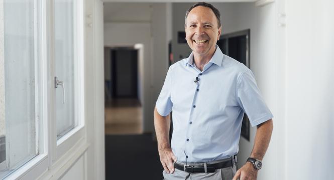 Felix Tenger, Gemeindarat Neuhausen am Rheinfall, FDP fotografiert am Montag 29. Juli 2024, in Schaffhausen. (Roberta Fele / Schaffhauser Nachrichten)