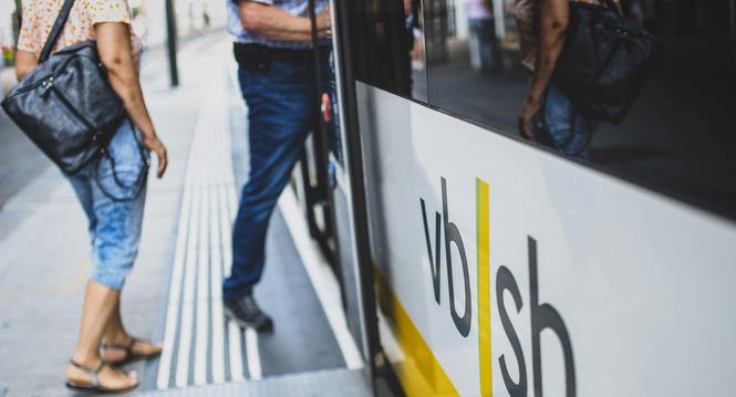 Blick auf die Einstiegskante und den Faltenbalgen am Bahnhof Schaffhausen, am Dienstag, 18. Juli 2023. (Melanie Duchene / Schaffhauser Nachrichten)