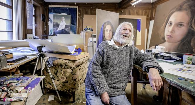 Zu Besuch fï¿ï¾¼r ein Portrait und ein Interview mit dem Kï¿ï¾¼nstler Erwin Gloor,  am Dienstag, 28. Januar 2025. (Melanie Duchene / Schaffhauser Nachr