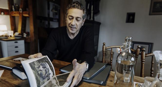 Robero Ceccarelli, hat eine Weinland Serie fotografiert, fotografiert am Donnerstag, 27. Februar 2025, in Andelfingen. (Roberta Fele / Schaffhauser Nachrichten)