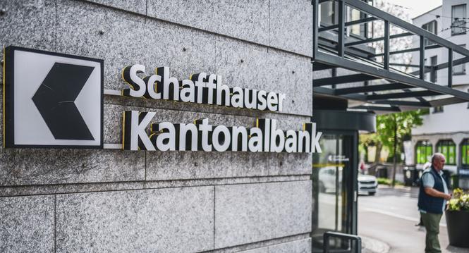 Blick auf die Kantonalbank Filiale in Neuhausen, die Filiale wird geschlossen, am Mittwoch, 05. Mai 2023. (Melanie Duchene / Schaffhauser Nachrichten)