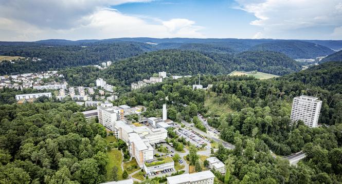 Schaffhauser Spitï¿ï¾¤ler von oben, geplant sind Rodungen fï¿ï¾¼r den geplanten Neubau des Spitals, fotografiert am Dienstag, 01. Juli 2025, in Schaffhausen. (Roberta Fele / Schaffhauser Nachr