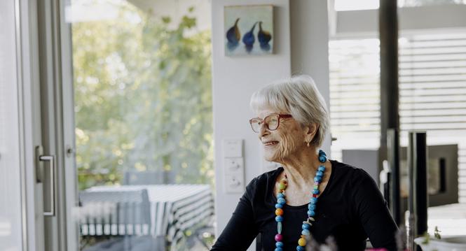 Linda Graedel, in ihrem Haus am Geisberg, fotografiert am Montag, 21. Juli 2025, in Schaffhausen. (Roberta Fele / Schaffhauser Nachrichten)