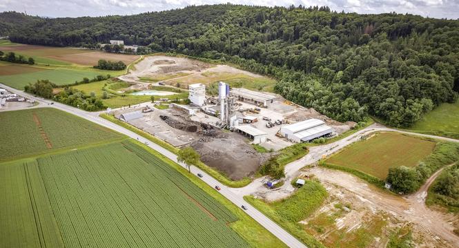 Vorstreiender Bau des Datencenters, fotografiert am Dienstag, 03. Juni 2025, in Beringen. (Roberta Fele / Schaffhauser Nachrichten)
